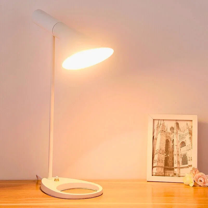Illuma - Modern and Sleek Lamp