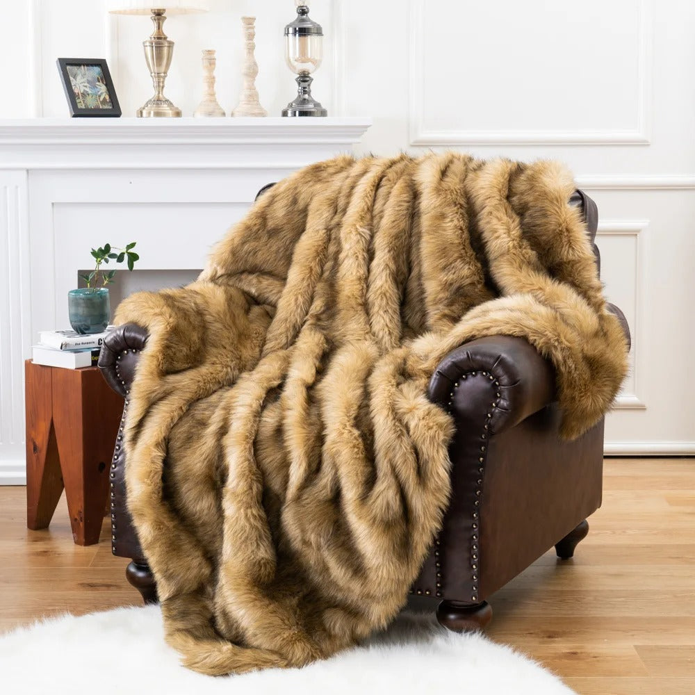 Luxurious Faux Fur Blanket – Ultimate Comfort and Elegance for Your Home