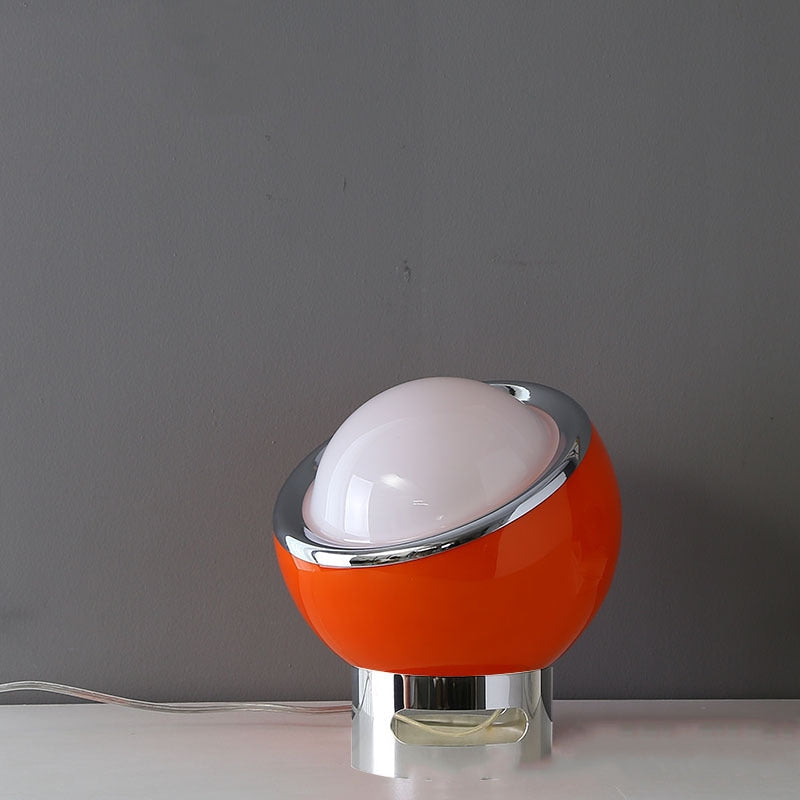 OpalHaus – Bauhaus lamp with opal