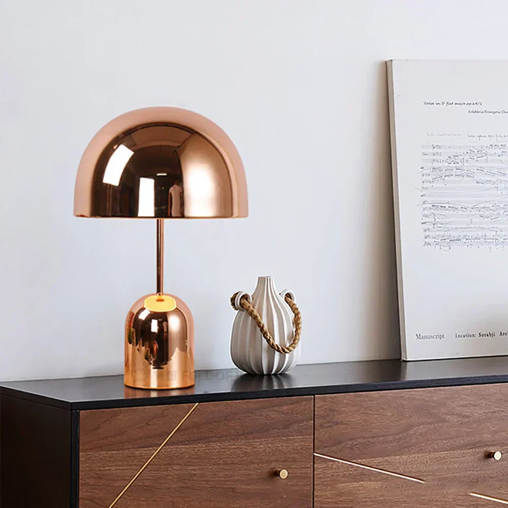 CapLight - Styled Table Lamp
